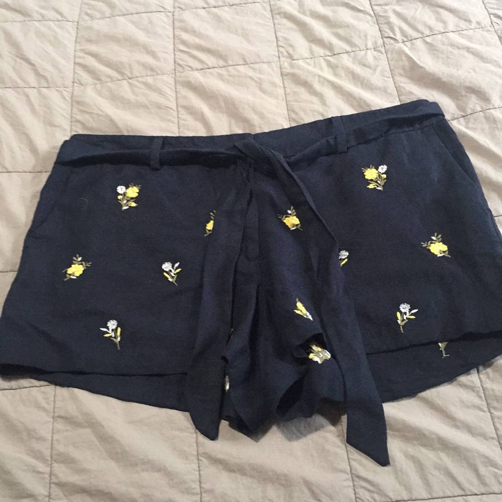 NWT Loft Navy Tie Waist embroidered shorts 12